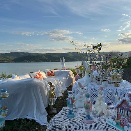 Dream Tricule Villa Svinita Екстериор снимка