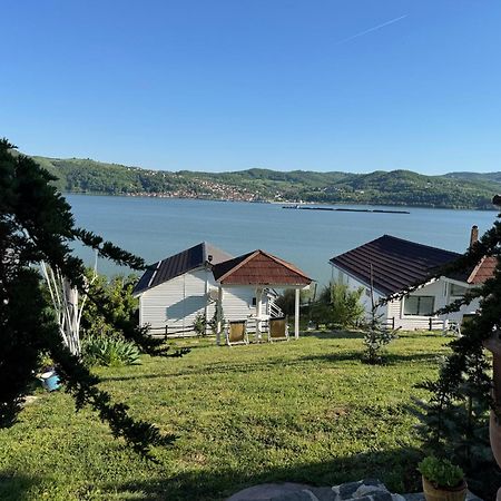 Dream Tricule Villa Svinita Екстериор снимка