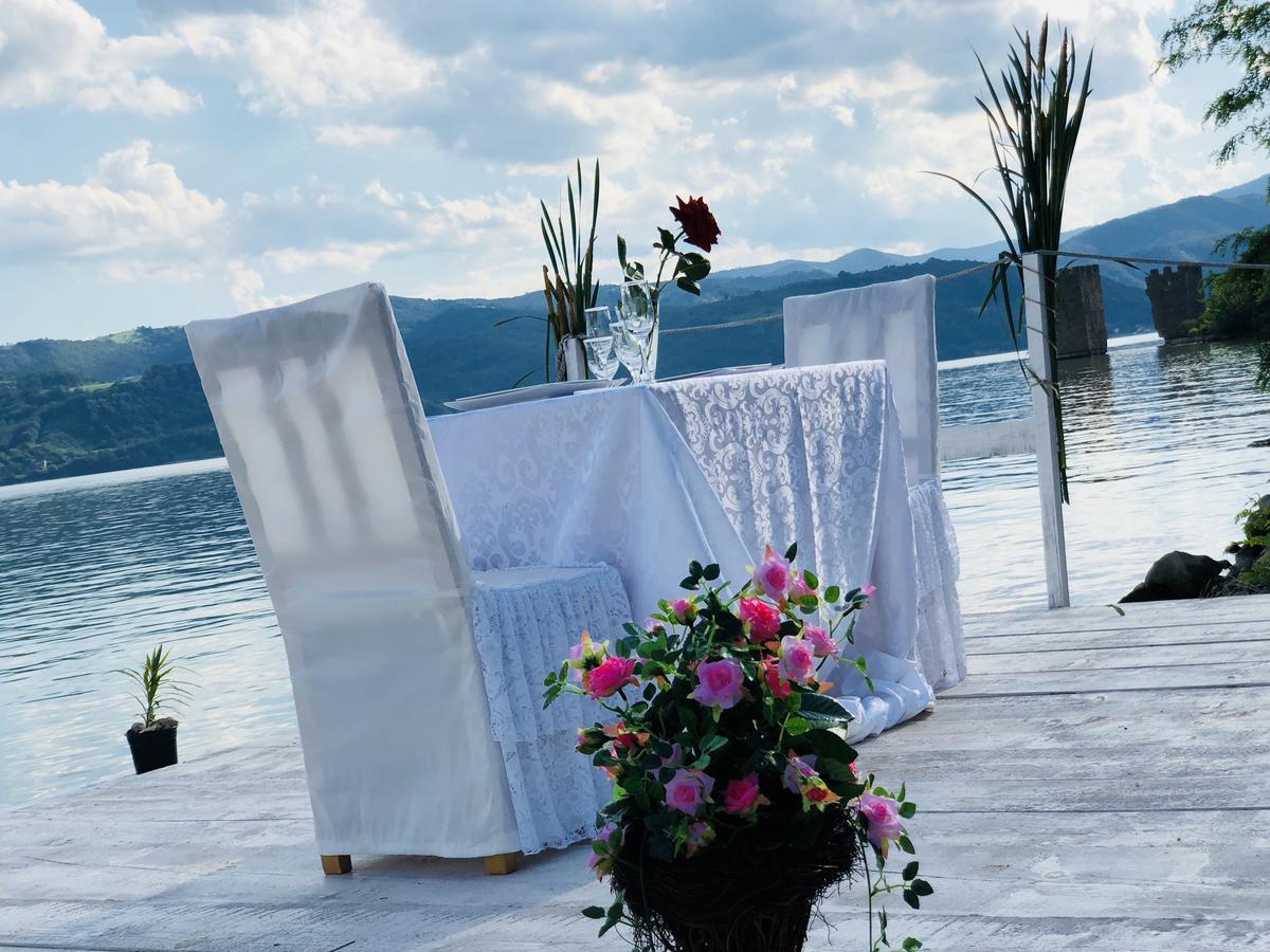 Dream Tricule Villa Svinita Екстериор снимка